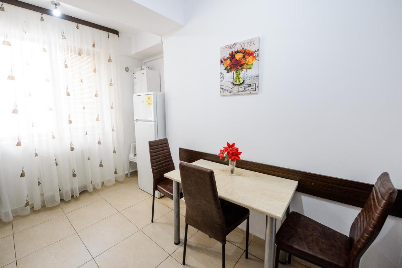 Summerland Relax Apartments Mamaia Exterior photo